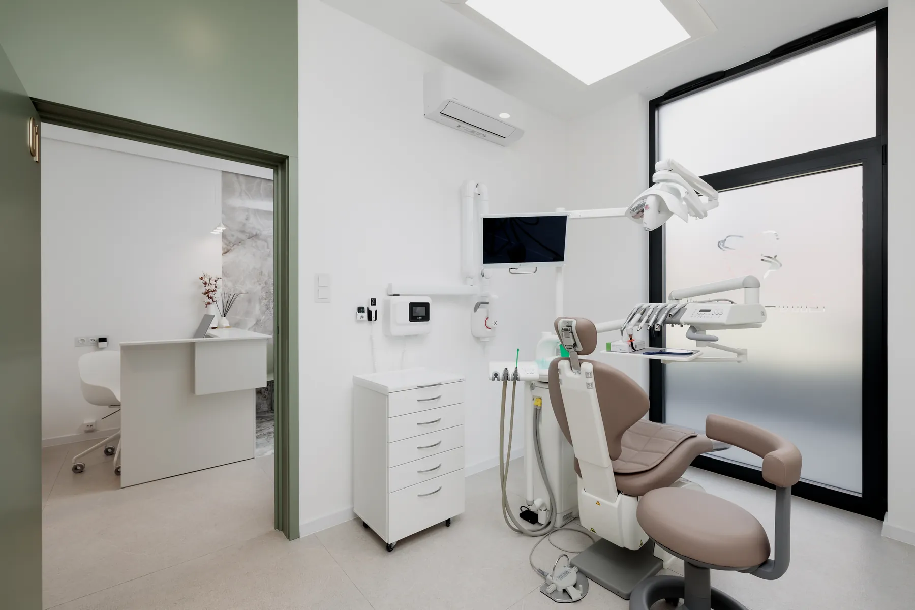 Nowoczesna sala stomatologiczna EliteDental